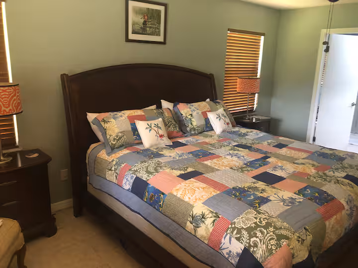 The Lazy Gator Cabin photo 9