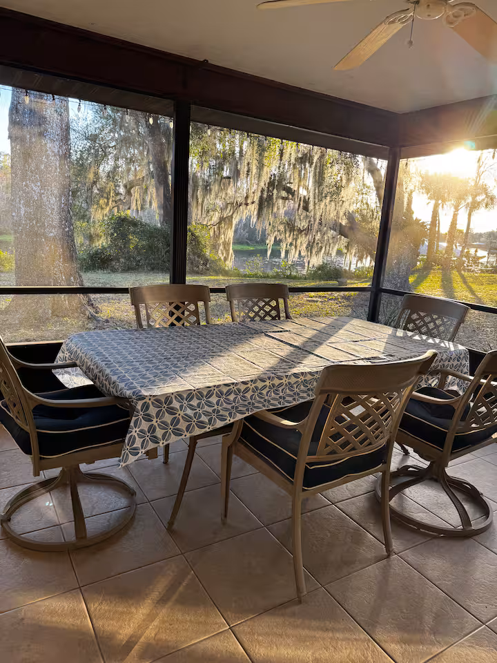 The Lazy Gator Cabin photo 26